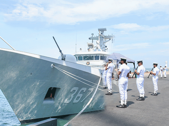 Indonesian Naval Ship ‘KRI SULTAN ISKANDAR MUDA-367’ departs island