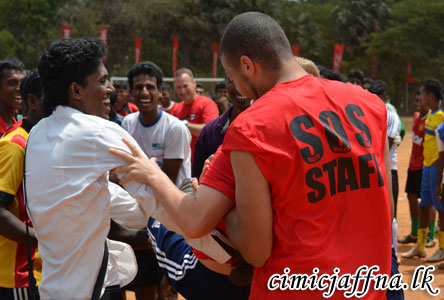 US Coaches Train Jaffna Football Players 3