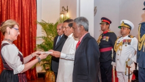 Five new envoys present credentials to President