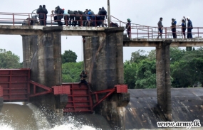 Army averts catastrophe by opening Jammed Sluice Gate of Iranamadu Tank