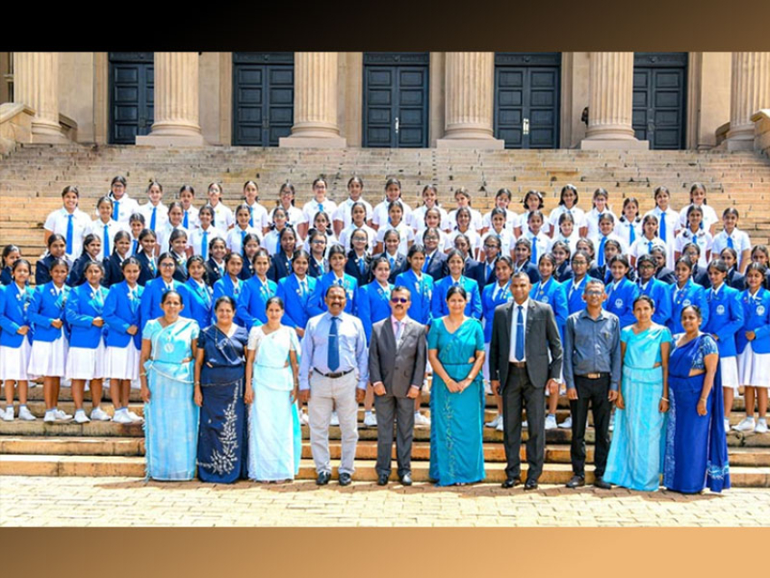 Vihara Maha Devi Girls’ College Students Visits the Presidential Secretariat and President’s House