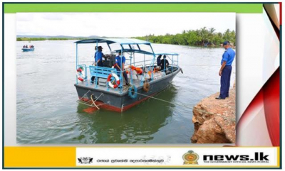 Navy provides safe passenger transport service at Kurinchankerny bridge