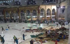 At least 107 killed by falling crane at Grand Mosque in Mecca