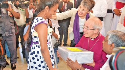 Archbishop of Canterbury visits bomb-hit Katuwapitiya church