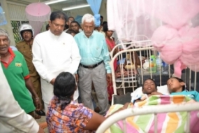 Media Minister visits Katukurunda boat accident casualties