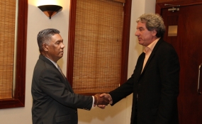 HRW delegation meets Defence Secretary