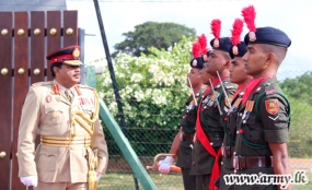 New Kilinochchi Commander Takes Over as Outgoing One Honoured in Military Ceremony