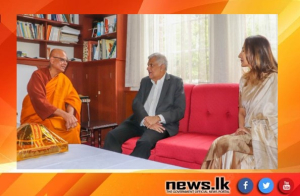 President pays homage at the Buddhist temple in London