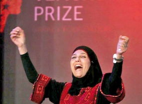 Ex-refugee crowned best teacher in the globe